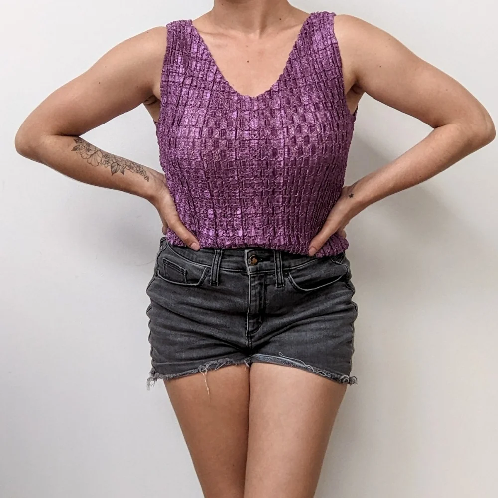 🖤 Textured Popcorn Tank Top - Picture 4 of 8